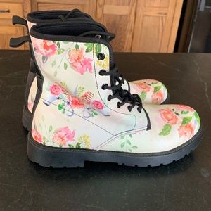 Hair Stylist Combat Boots | Hairdresser Stylist Cosmetologist Barber | Size 8